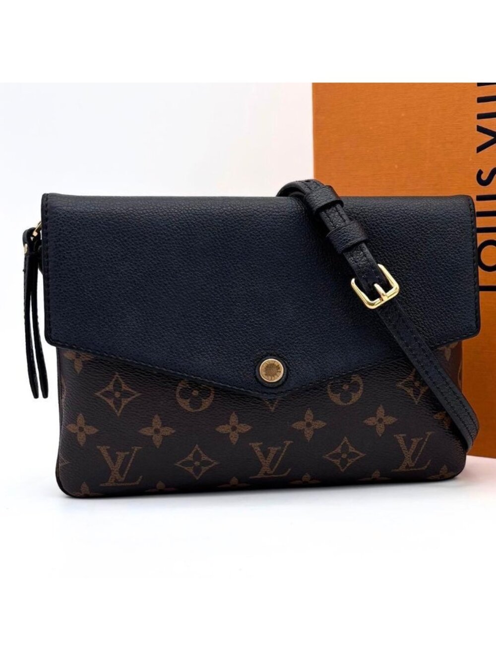 Louis Vuitton Monogram Twice Shoulder Bag Crossbody Gold